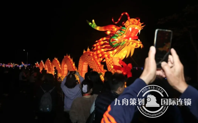 两马同春闹元宵 灯会