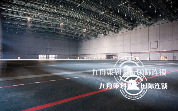 Which is better in Zhengzhou Convention and Exhibition Company?